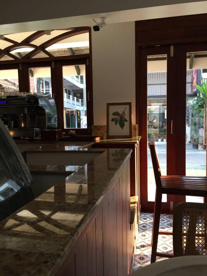 Valentier Cafe And Hotel Chiang Mai Eksteriør billede