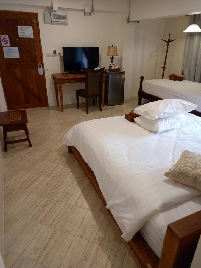Valentier Cafe And Hotel Chiang Mai Eksteriør billede